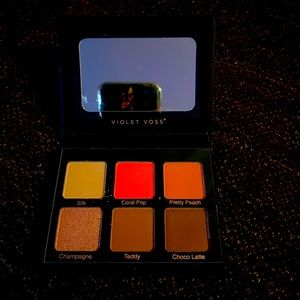Brand new Violet Voss mini palette